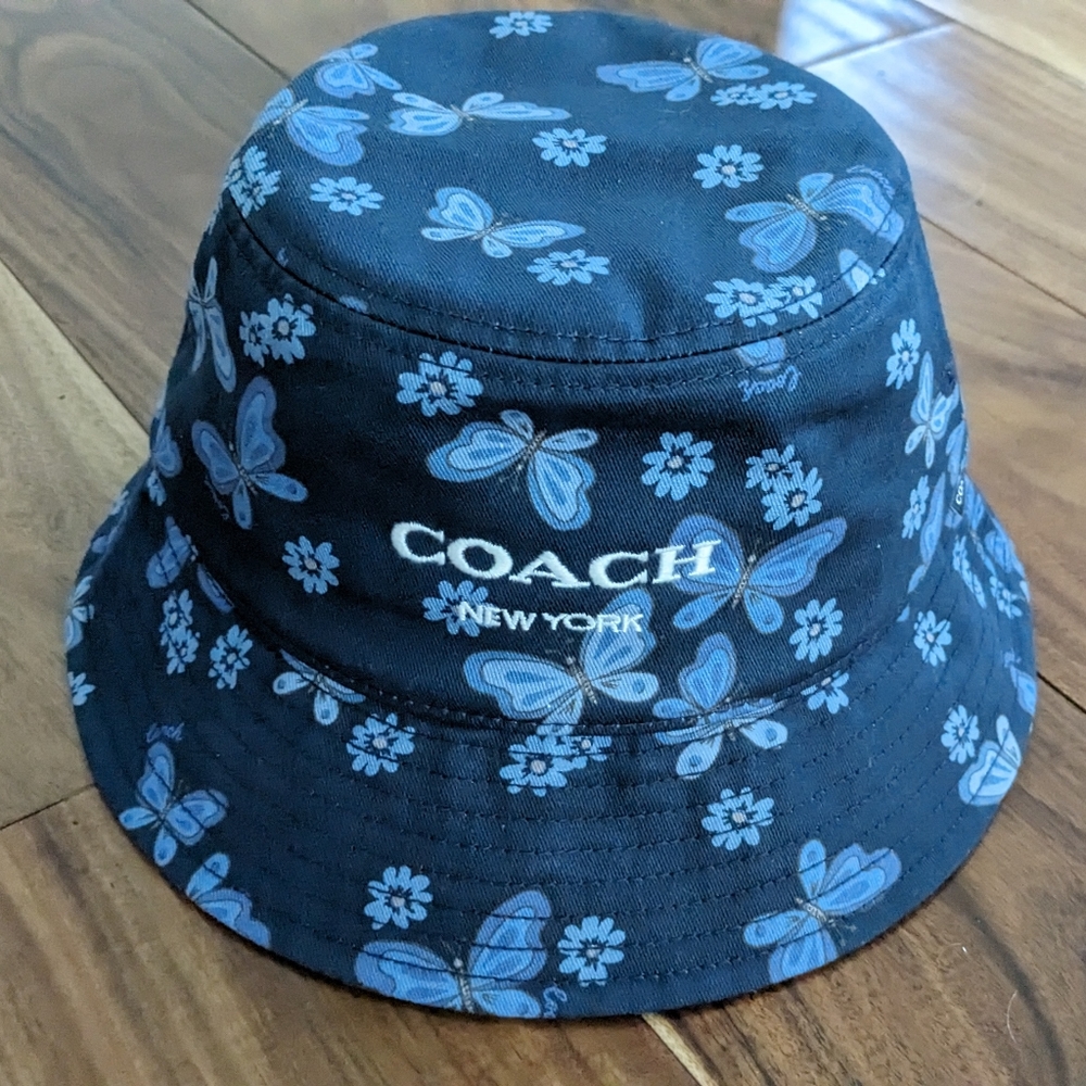 Coach Lovely Butterfly Print Bucket   Hat Size Med/Large + Gift Box Nwt ❤